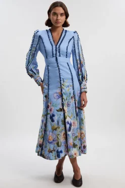 Robe Longue Plongeante Tissée à Motif Floral Traînant