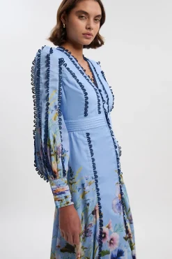 Robe Longue Plongeante Tissée à Motif Floral Traînant