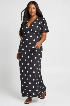 boohoo Robe Longue À Pois Grande Taille<Femme Pois|Robes Patineuses