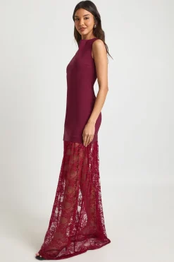 boohoo Robe Longue Sans Manches à Ourlet en Dentelle<Femme Satin Et Dentelle|Robes