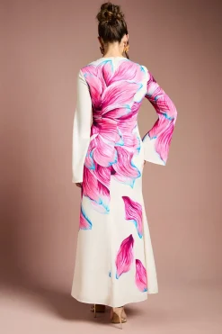 Robe Longue Satinée à Col Montant et Manches Évasées