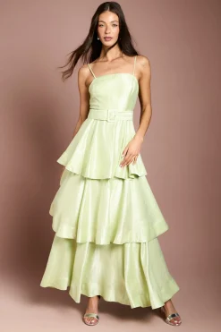 Robe Longue Satinée à Volants avec Ceinture