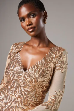 Robe Longue À Sequins Floraux Et Manches Longues