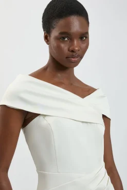Robe Longue Sirène Asymétrique En Satin Drapé Ajusté