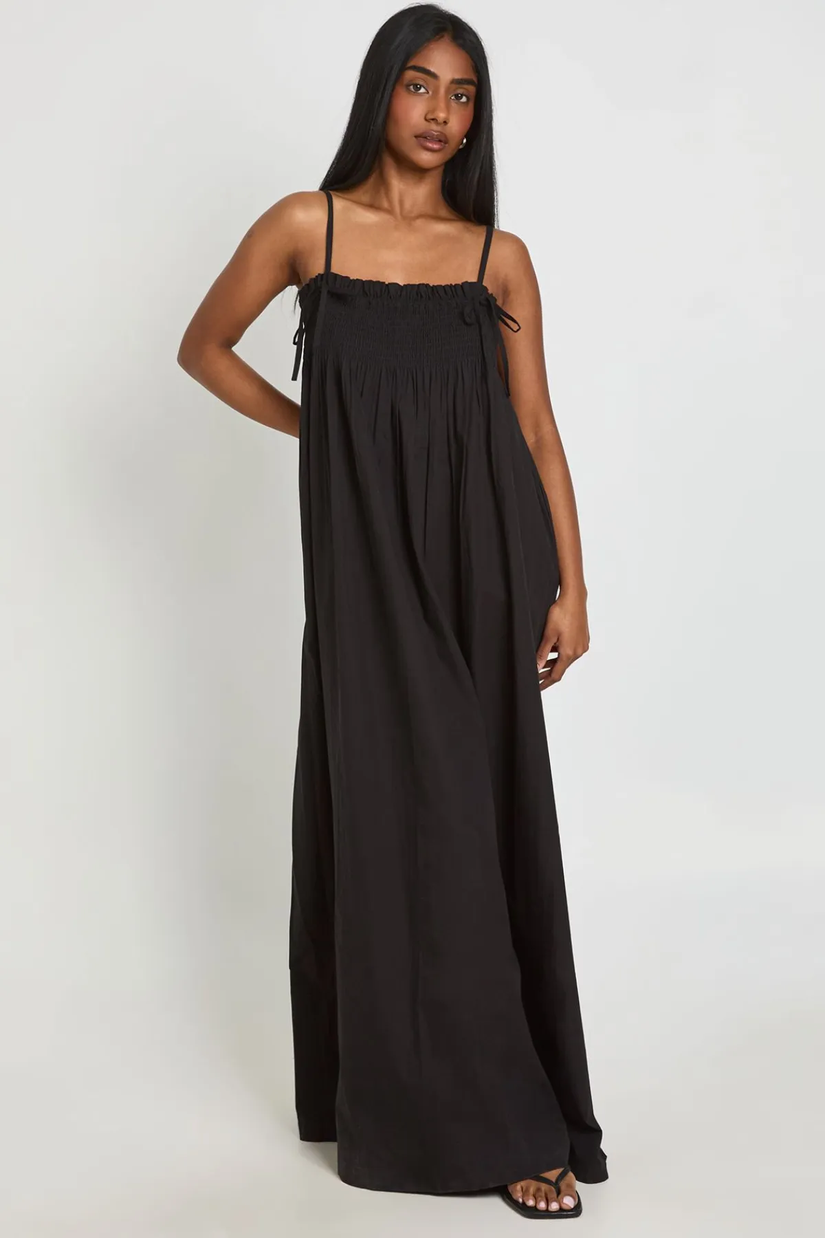 boohoo Robe Longue Smockée À Détail Froncé<Femme Robes|Robes De Jour