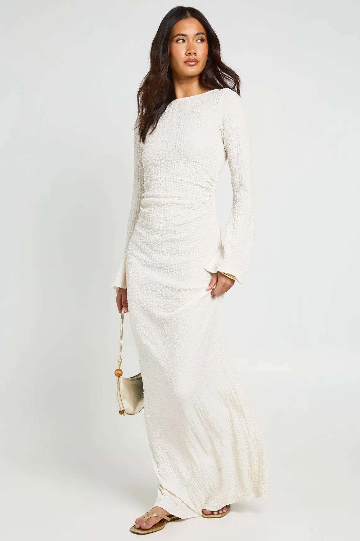 Robe Longue Texturée À Manches Évasées Et Dos Ouvert