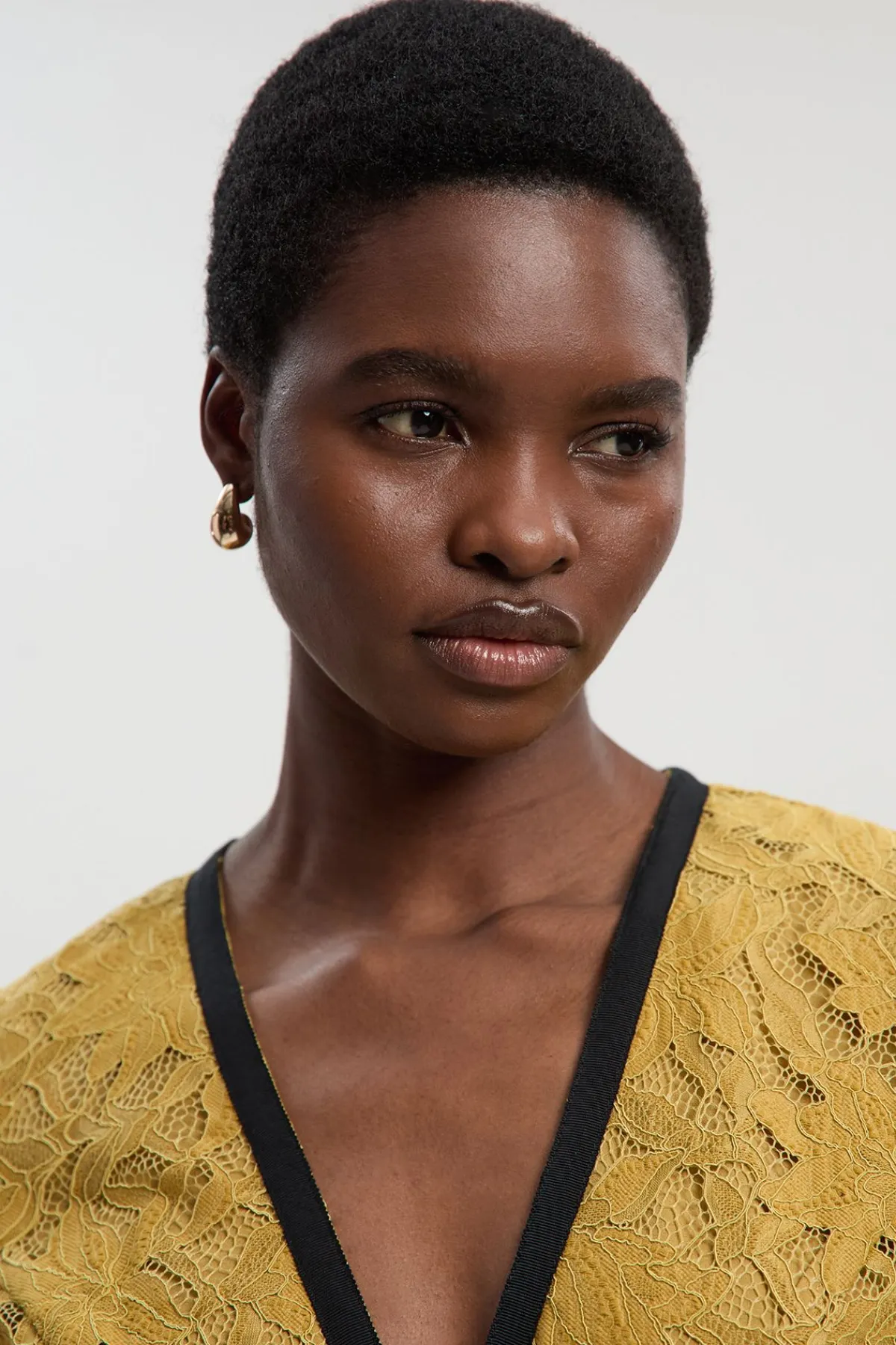 KarenMillen Robe longue tissée en dentelle à manches longues avec passepoil noir<Femme Satin Et Dentelle|Robes À Manches Longues