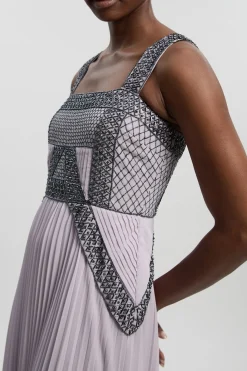 Robe Longue Tissée Plissée À Ornements