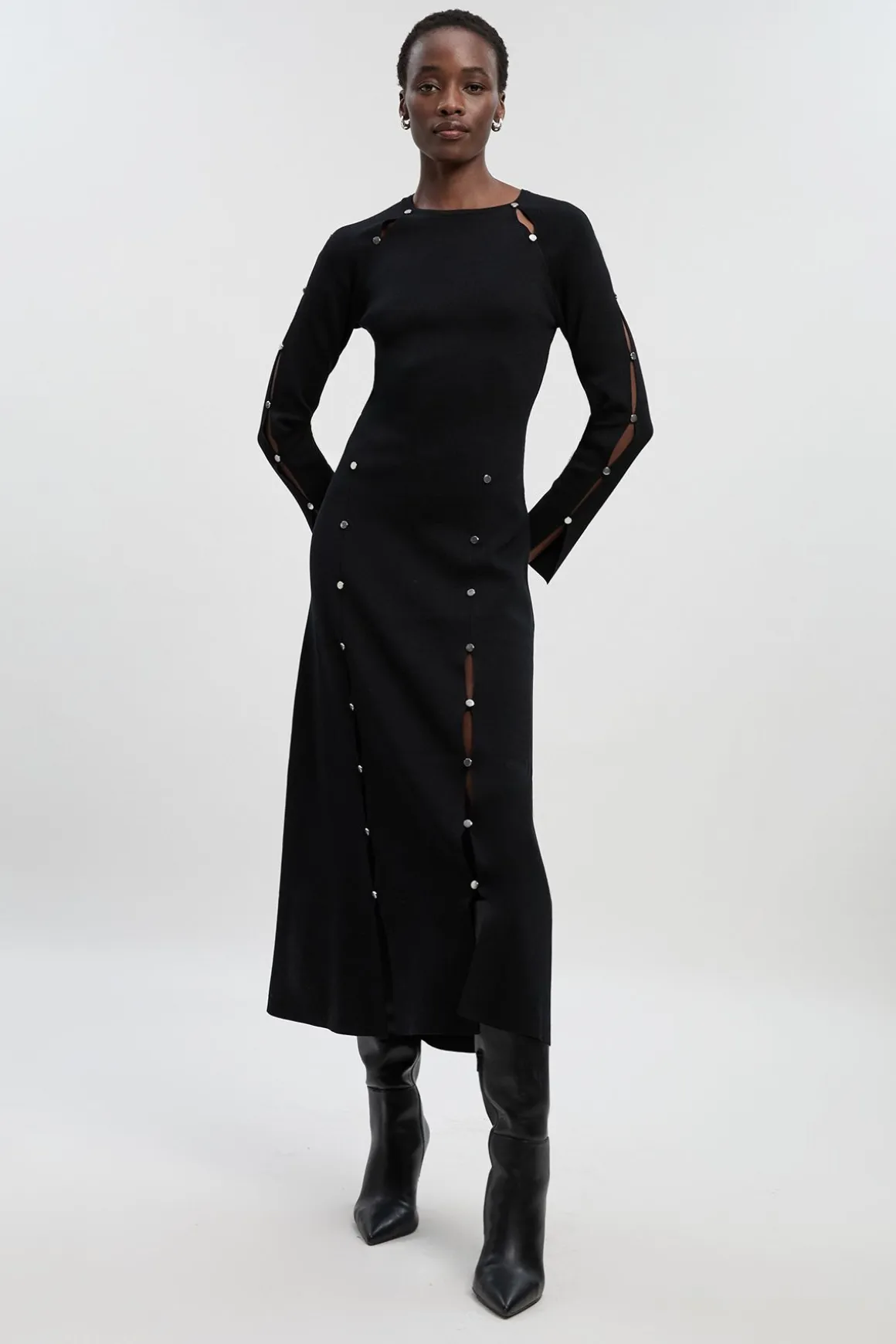Robe Longue Tricotée à Détail Trou de Serrure Clouté en Mélange Viscose Petite Taille