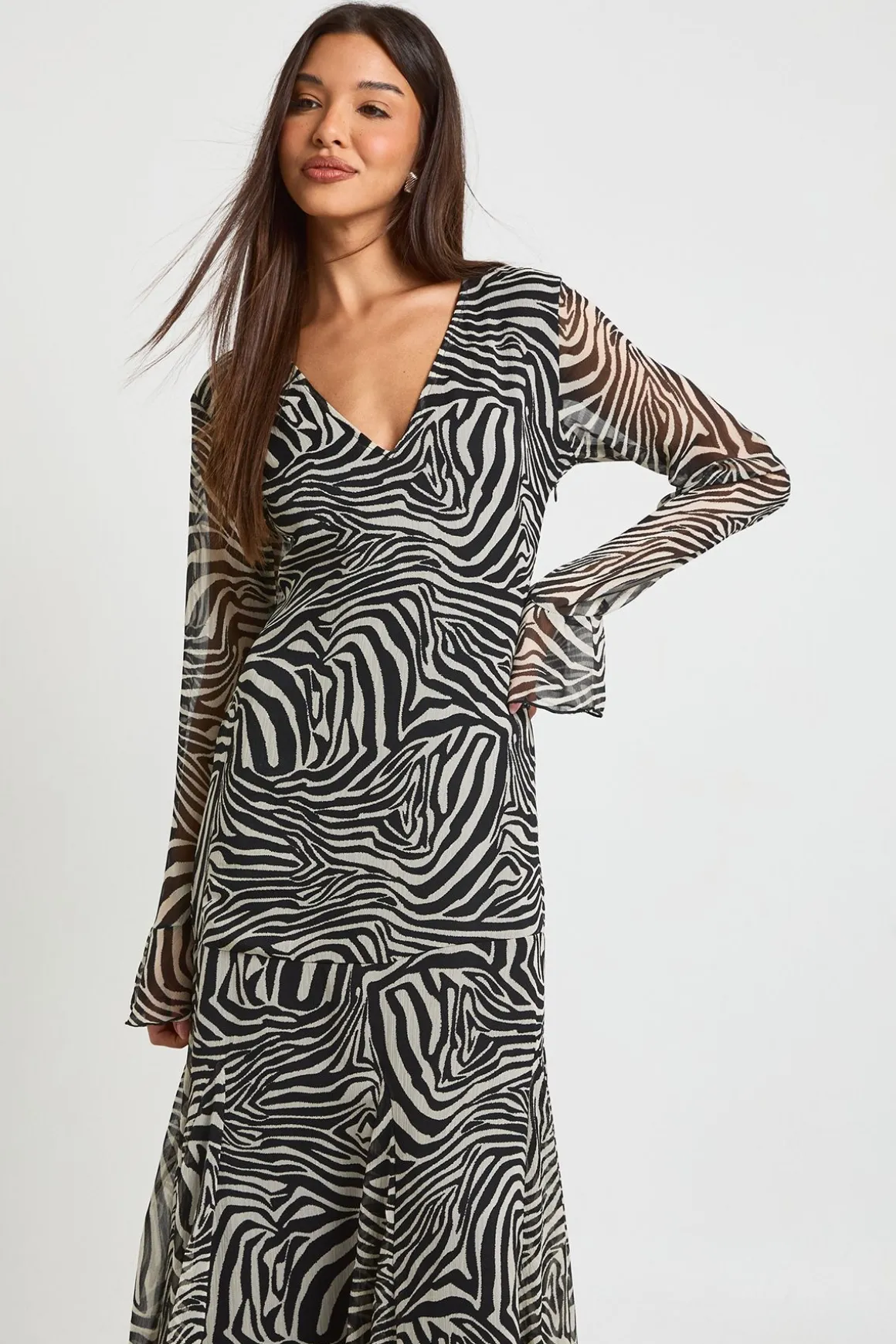 Robe Longue Évasée en Mousseline à Volants Motif Zèbre