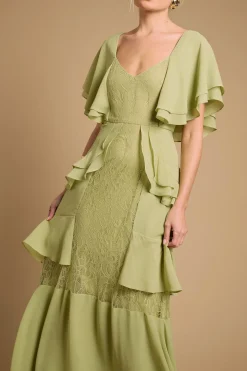 Robe Longue À Volants Avec Empiècement En Dentelle
