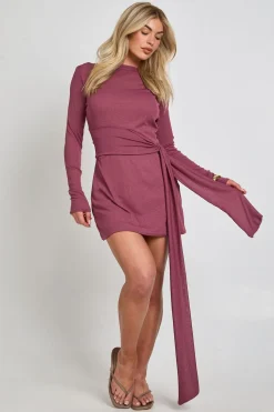 boohoo Robe À Manches Évasées Avec Taille Nouée En Maille Texturée<Femme Robes Moulantes|Robes À Manches Longues