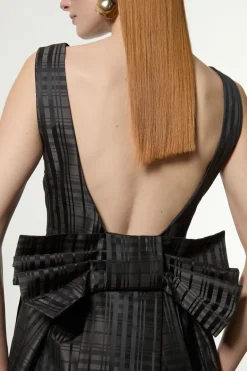 KarenMillen Robe maxi ajustée en taffetas à carreaux avec détail de nœud<Femme Tailleurs|Toutes Les Robes
