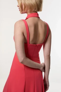 Robe maxi ajustée stretch à encolure haute et dos ouvert