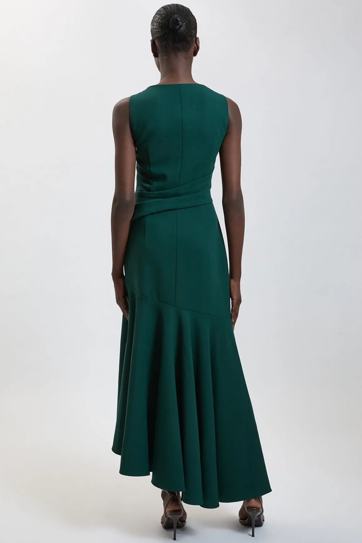 Robe Maxi Asymétrique À Bretelles En Tissu Stretch Compact