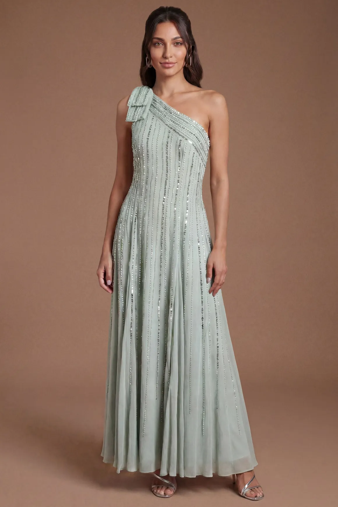Robe Maxi Asymétrique Ornée Avec Nœud