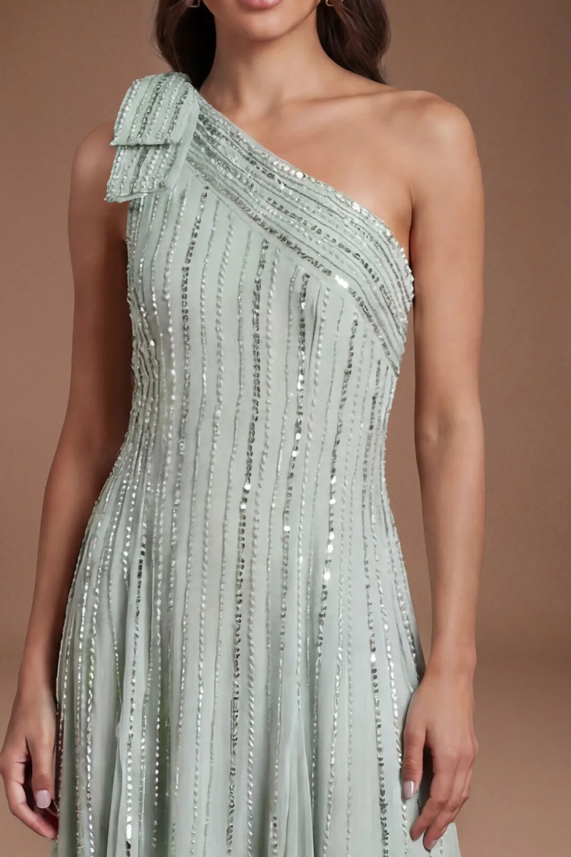 Robe Maxi Asymétrique Ornée Avec Nœud