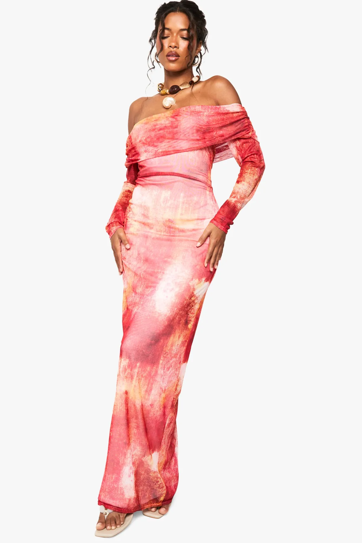 boohoo Robe maxi Bardot abstraite floue<Femme Robes À Manches Longues|Robes