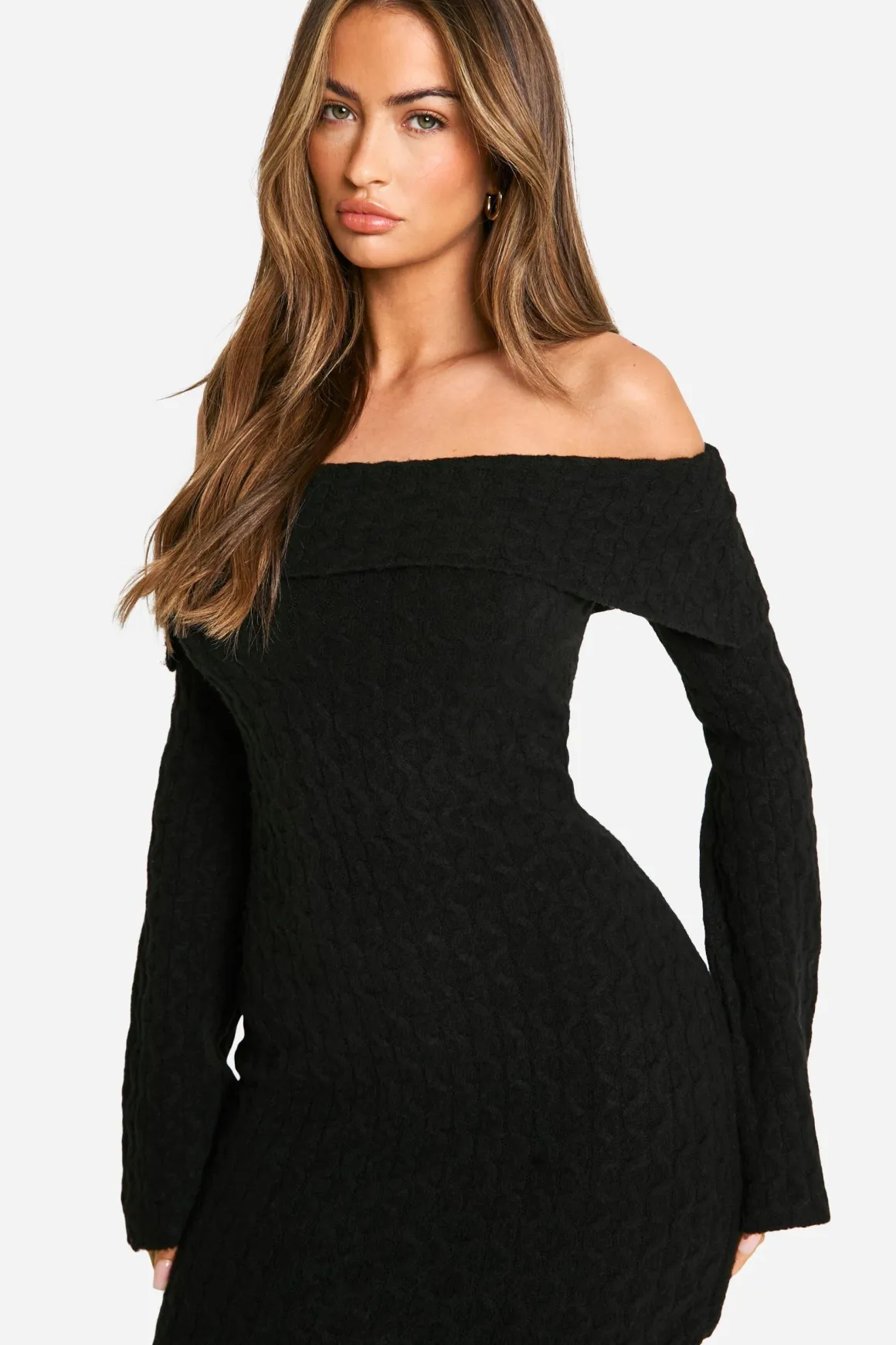 Robe Maxi Bardot en câble doux et ourlet asymétrique