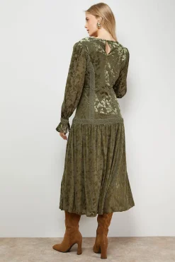 Robe Maxi Bohème à Panneaux et Finitions