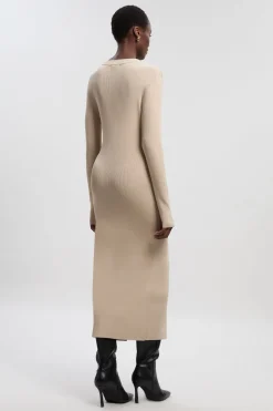 Robe maxi à boutons traversants en maille côtelée haut de gamme et fluide