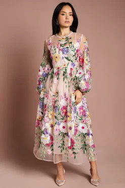Robe Maxi Brodée à Manches Longues Petite