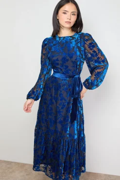 Robe Maxi Ceinturée Petite en Velours Contrasté