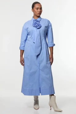 Robe maxi chemisier en coton à rayures et rosette grande taille