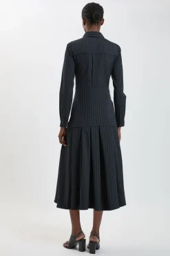Robe Maxi Cintrée À Rayures Tennis Avec Col Chemisier
