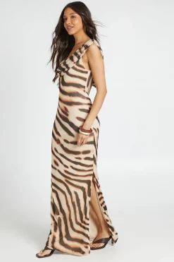 boohoo Robe Maxi À Col Bénitier Large En Mesh Imprimé Animalier<Femme Robes|Robe Invitée Mariage