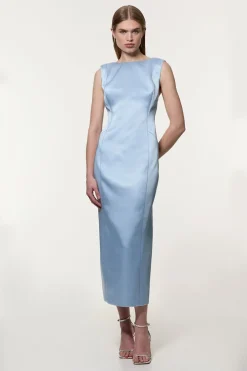 Robe maxi crayon structurée et cintrée en satin de viscose avec détail de couture.