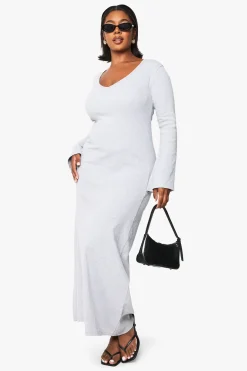 Robe Maxi Côtelée À Col V Et Manches Évasées Plus Basic