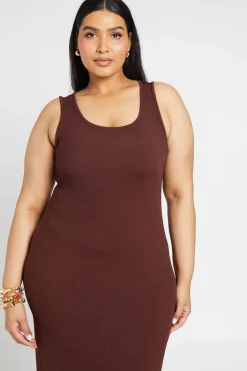 boohoo Robe Maxi Côtelée Grande Taille À Encolure Dégagée<Femme Robes Moulantes|Robes