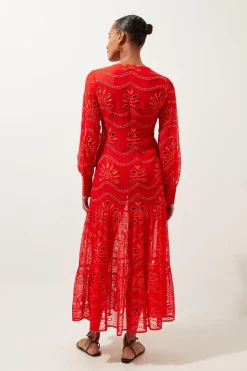 Robe maxi de plage en viscose géorgette à travaux découpés
