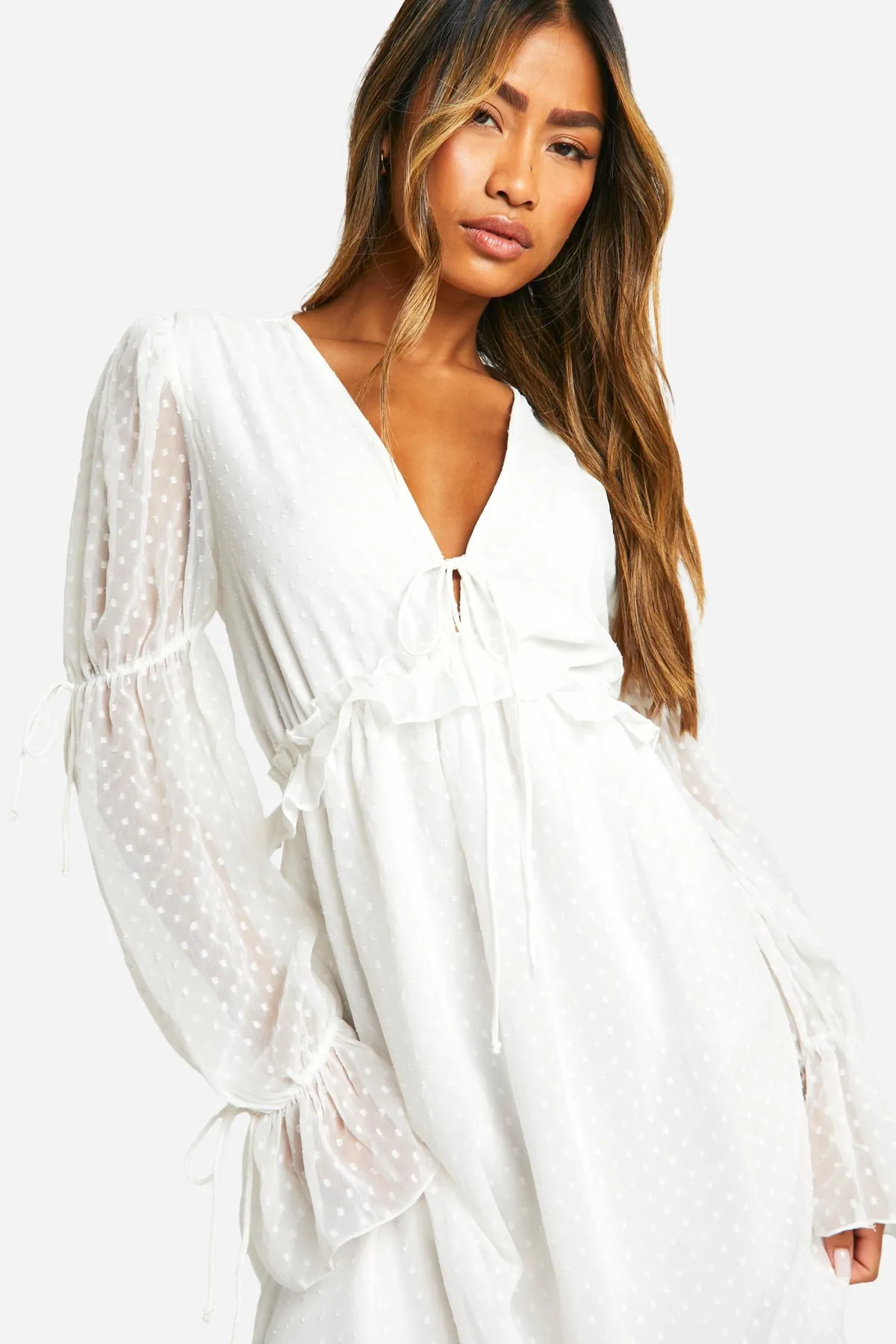 boohoo Robe Maxi Dobby à Volants<Femme Robes À Manches Longues|Robes