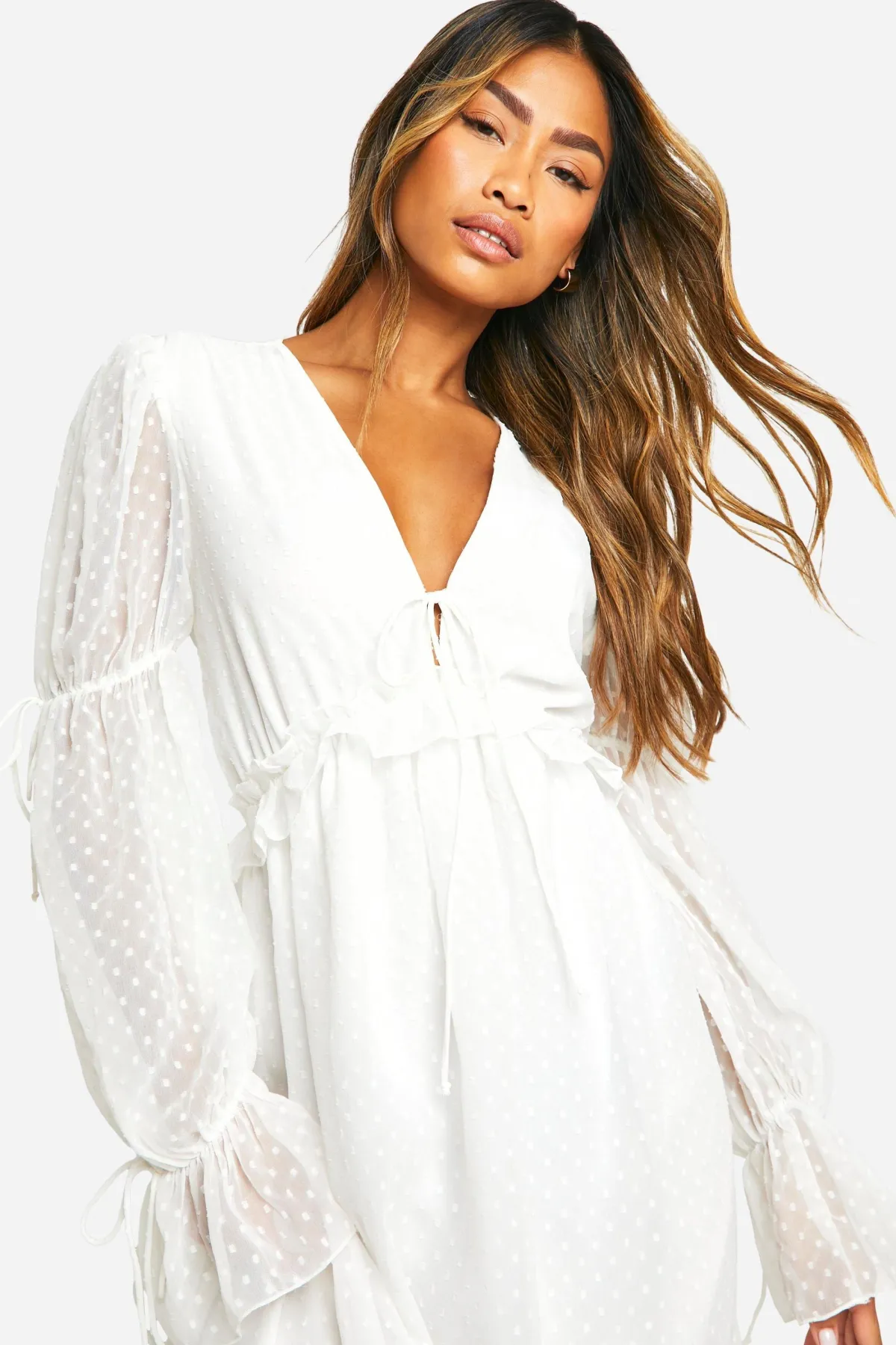 boohoo Robe Maxi Dobby à Volants<Femme Robes À Manches Longues|Robes