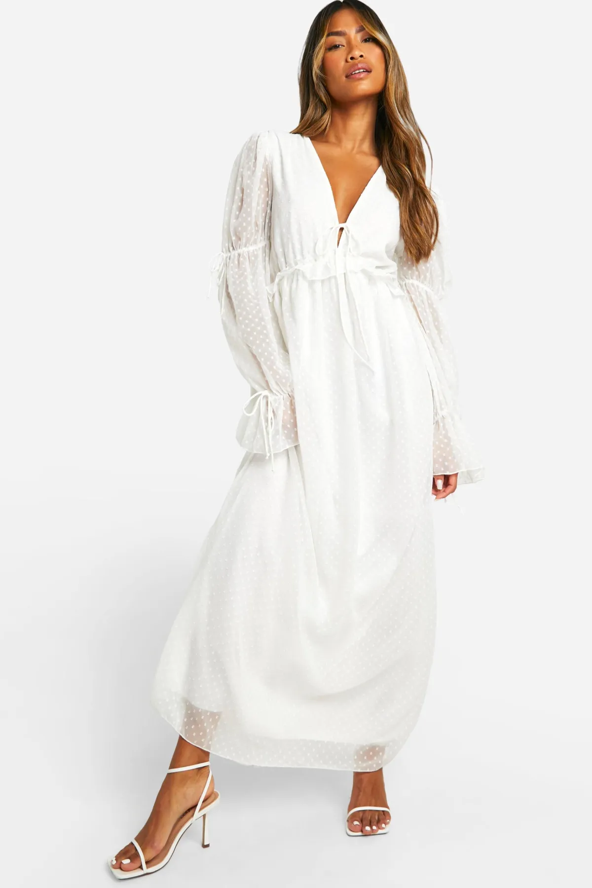 boohoo Robe Maxi Dobby à Volants<Femme Robes À Manches Longues|Robes
