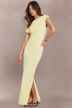 Robe Maxi À Double Couche En Tissu Fluide Avec Drapé Asymétrique Et Encolure Asymétrique