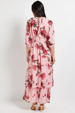 Robe Maxi DP Luxe Petite en Chiffon Floral Imprimé à Taille Empire et Volants Étagés