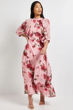 Robe Maxi DP Luxe Petite en Chiffon Floral Imprimé à Taille Empire et Volants Étagés
