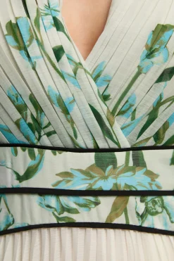 Robe Maxi Drapée En Georgette Tissée À Col En V Plissé Et Motif Floral Ombré