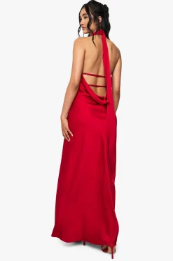 boohoo Robe maxi drapée en satin<Femme Satin Et Dentelle|Robes