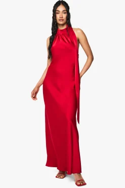 boohoo Robe maxi drapée en satin<Femme Satin Et Dentelle|Robes