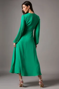 Robe Maxi à Détails Plissés et Finitions Dentelle
