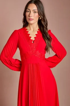 Robe Maxi à Détails Plissés et Finitions en Dentelle