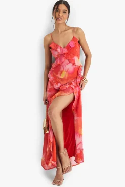 Robe maxi en chiffon froissé floral à volants