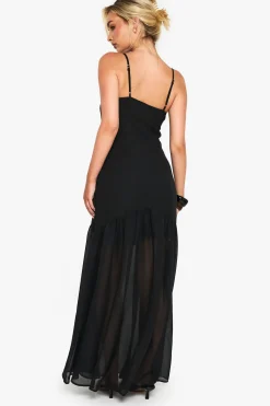 boohoo Robe maxi en chiffon à ourlet tombant<Femme Robes|Robes Longues