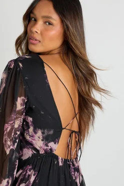 Robe maxi en chiffon à volants floraux