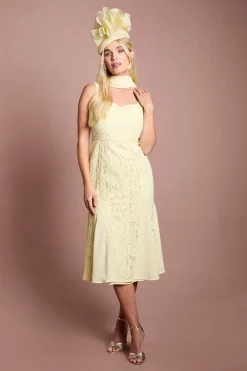 Coast Robe Maxi En Dentelle Avec Détail Foulard Et Godets Petite Lisa Couleur Tan<Femme Toutes Les Robes|Robes Longues