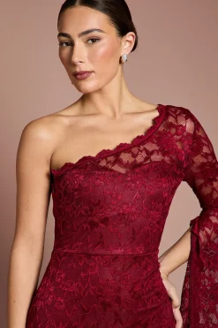Robe Maxi en Dentelle à Une Épaule avec Détail Cape